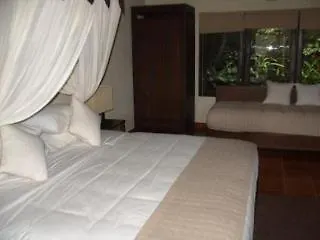 Guest house Indah 2*
