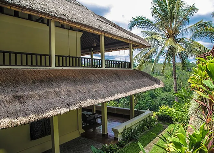 Indah Guest house 2*